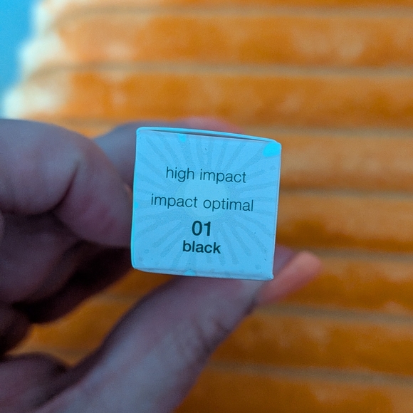 Clinique Mascara & Makeup Set with Jonathan Adler Design Bag - Picture 3 of 8